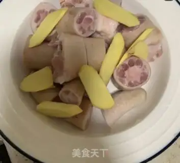 Make Pigtail peanuts step 1