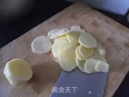 Make Raw potato chips step 1