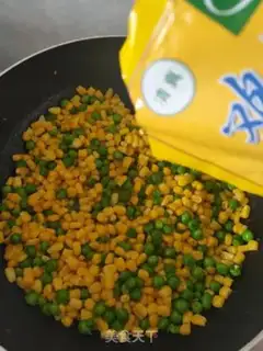 Make Fruit corn fried peas step 3