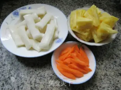 Make Pineapple pastries step 0