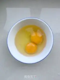 Make Shrimp and eggs step 0