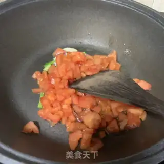 Make Tomato noodles step 1