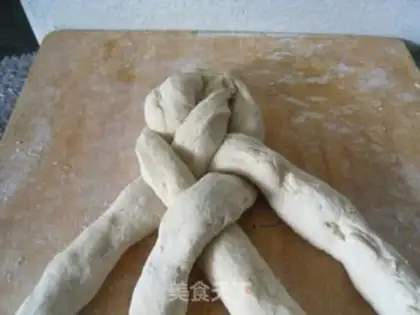 Make Four plume of bread step 8