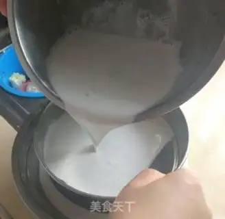 Make Coconut horseshoes step 15