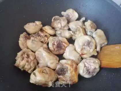Make Yellow chicken step 4