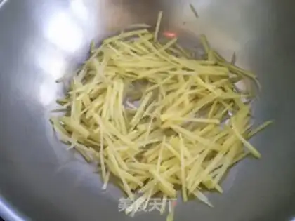 Make Onion fried potatoes step 2