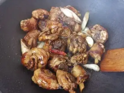 Make Yellow chicken step 5