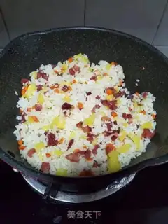 Make Pineapple sausage fried rice step 8