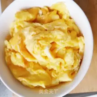 Make Shrimp fried eggs step 6