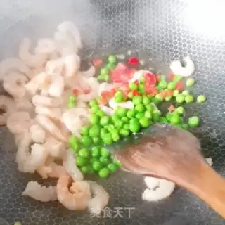 Make Shrimp fried eggs step 8
