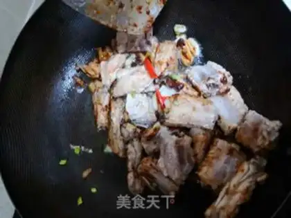 Make The chicken wings of the chopsticks step 5