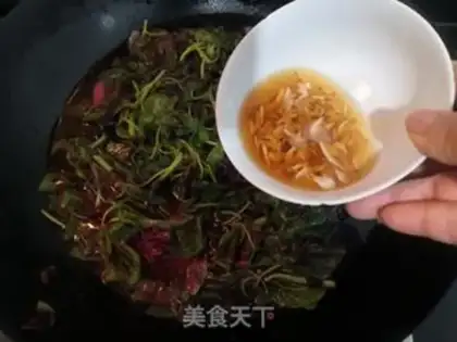 Make Garlic shrimp red step 11