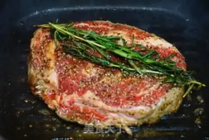 Make Rosemary fried steak step 5