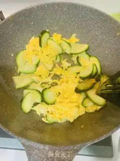 Make Cracker eggs step 3