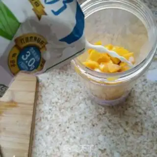 Make Mango milk step 2