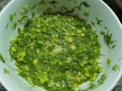 Make Spicy fried eggs step 2