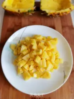 Make Pineapple rice step 2