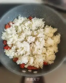 Make Pineapple rice step 7