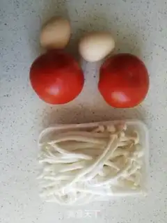 Make Tomato fried the mushrooms step 0