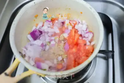 Make Tomato sauce pasta step 4