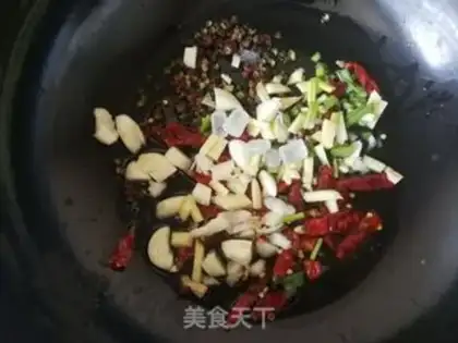 Make Spicy beer, lobster tail step 2