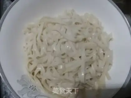 Make Simple and delicious noodles step 3