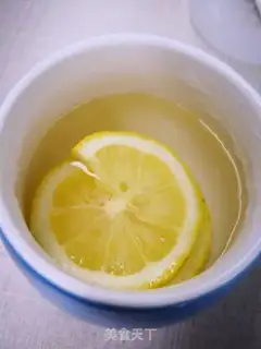 Make Rose honey lemonade step 3