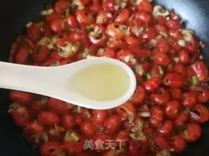 Make Spicy beer, lobster tail step 8