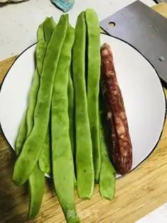 Make Peaches fried sausage step 0