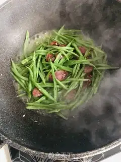 Make Peaches fried sausage step 3