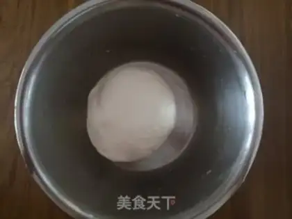 Make An egg box with a pickle step 1