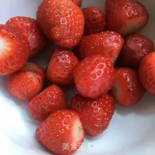Make Fresh strawberry pear juice step 2