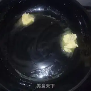 Make Strawberry souffle step 1