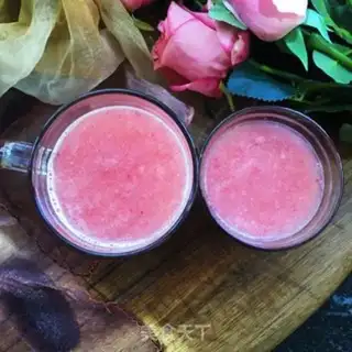 Make Fresh strawberry pear juice step 7