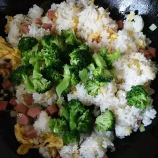 Make Siamese ham and rice step 5