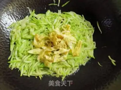 Make Syracuse fried egg skin step 5