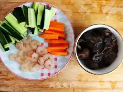 Make Three crayfish step 4