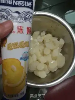 Make Iron Stick Hill roll step 1