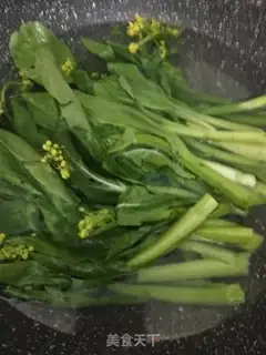 Make Onion noodles step 0