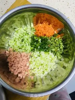 Make Vegetable eggcake step 0