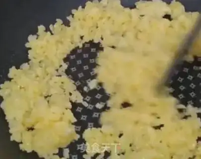 Make Egg fried rice step 2