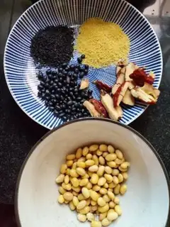 Make Black bean sesame soy sauce step 0