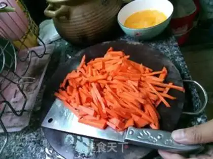 Make Carrot fried eggs step 0