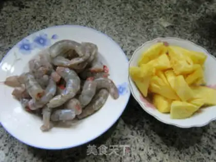 Make Pineapple shrimp step 0