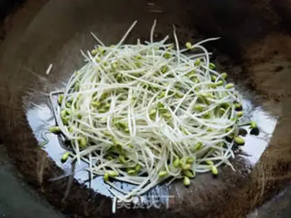 Make A sprouts fan step 3