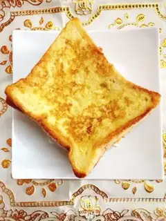 Make Toast eggs step 6