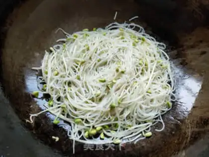 Make A sprouts fan step 4