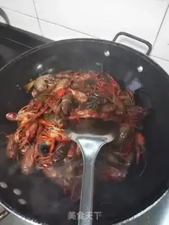 Make Spicy lobster step 3