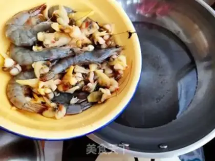 Make Cook seafood step 1