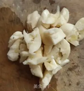 Make Garlic oatmeal step 1
